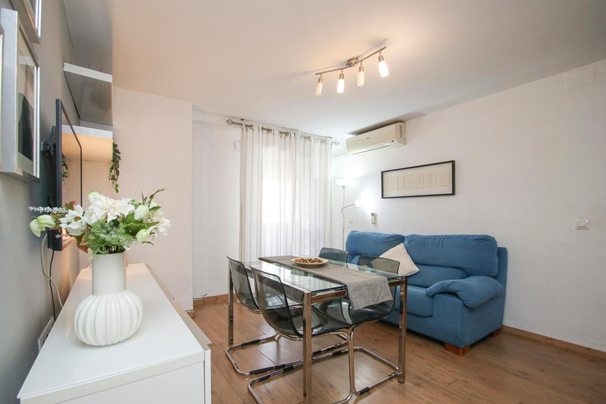 Spacious 2 Bedroom Apt In The Heart Of Triana Sevilla Dış mekan fotoğraf
